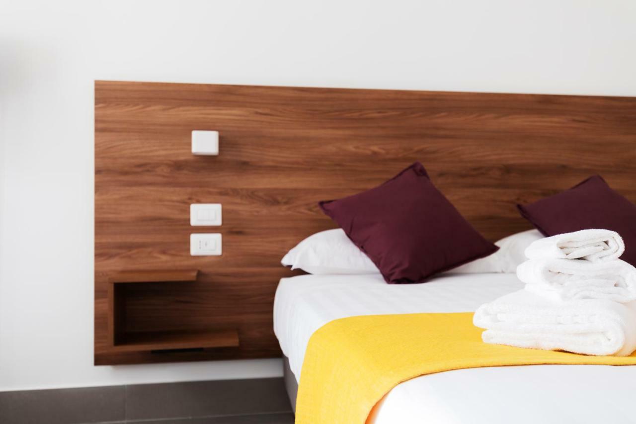 Acate81 Lifestyle Apartment Napoli Ngoại thất bức ảnh